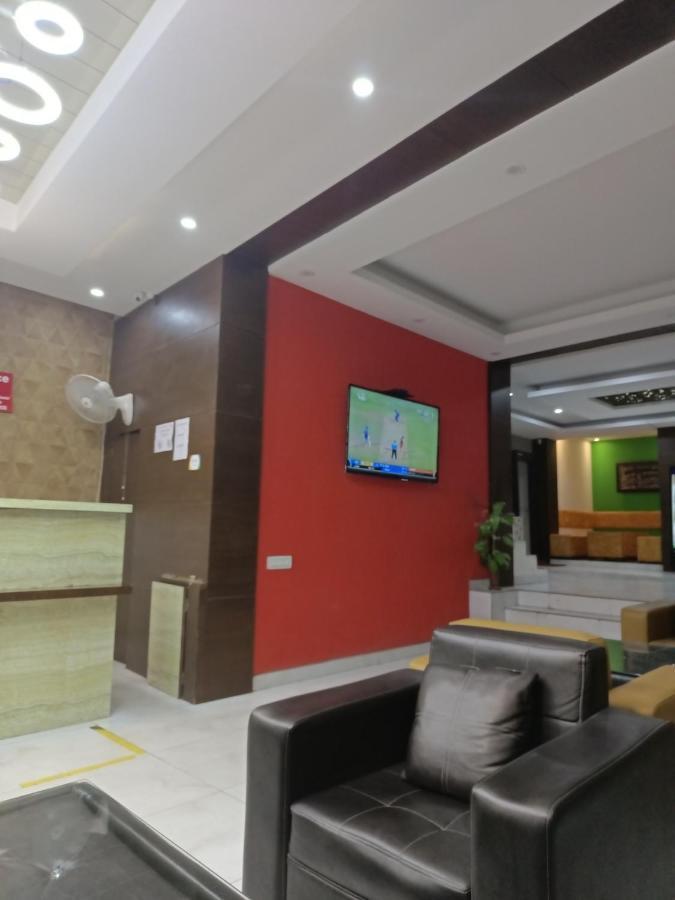 Star - Delhi Airport Bed & Breakfast *